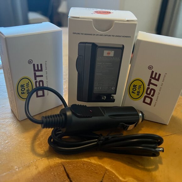 Canon SX40HS 12MP beautiful camera, with 35X Optical Zoom and accessories - Picture 2 of 14